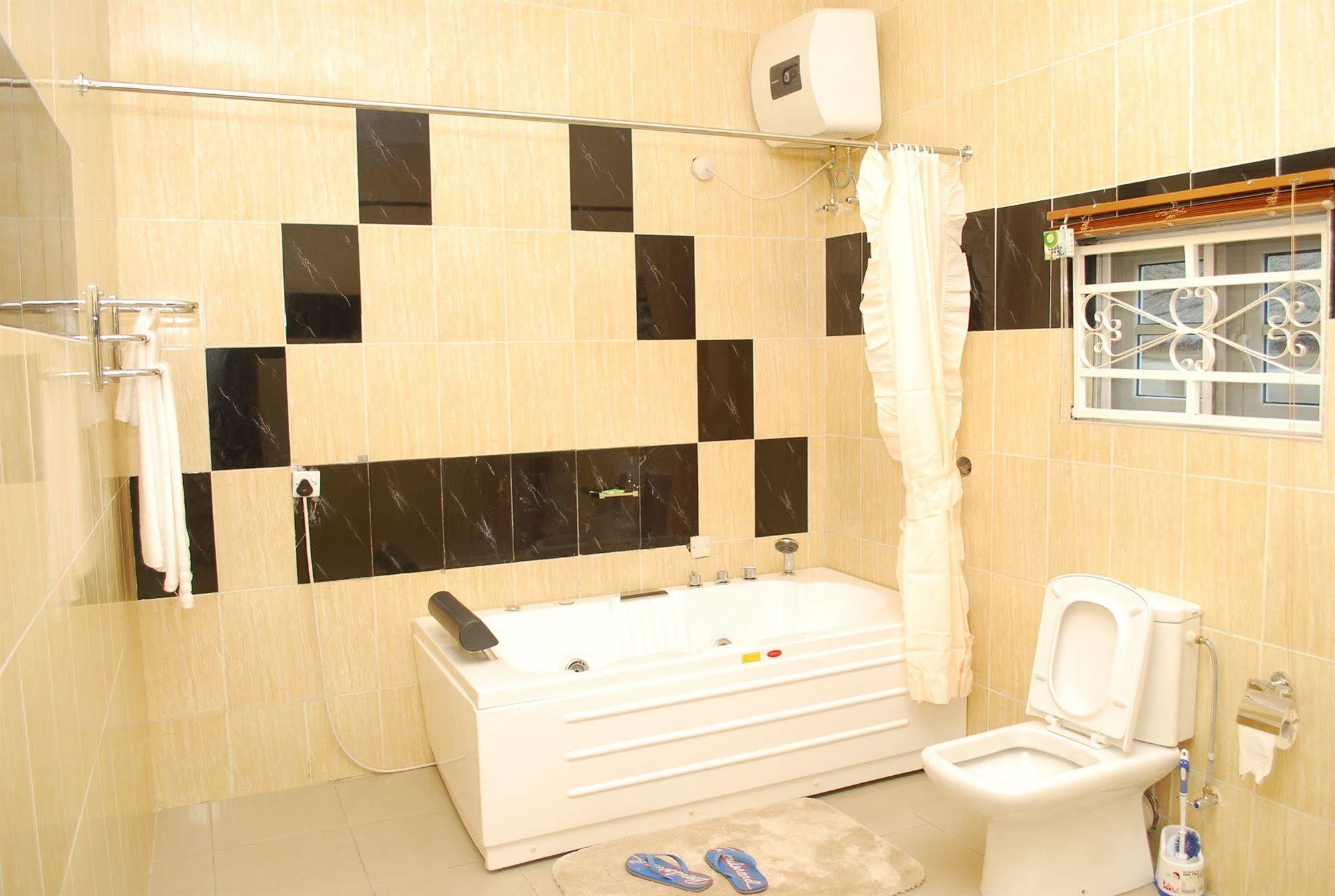 Hemas Hotel Abuja Exterior photo