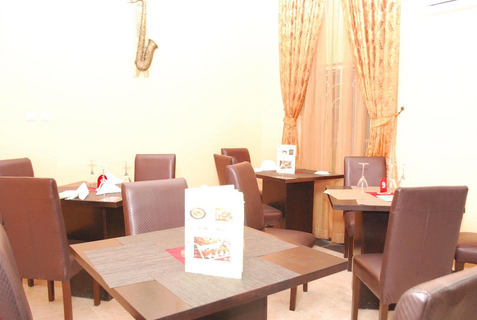 Hemas Hotel Abuja Exterior photo