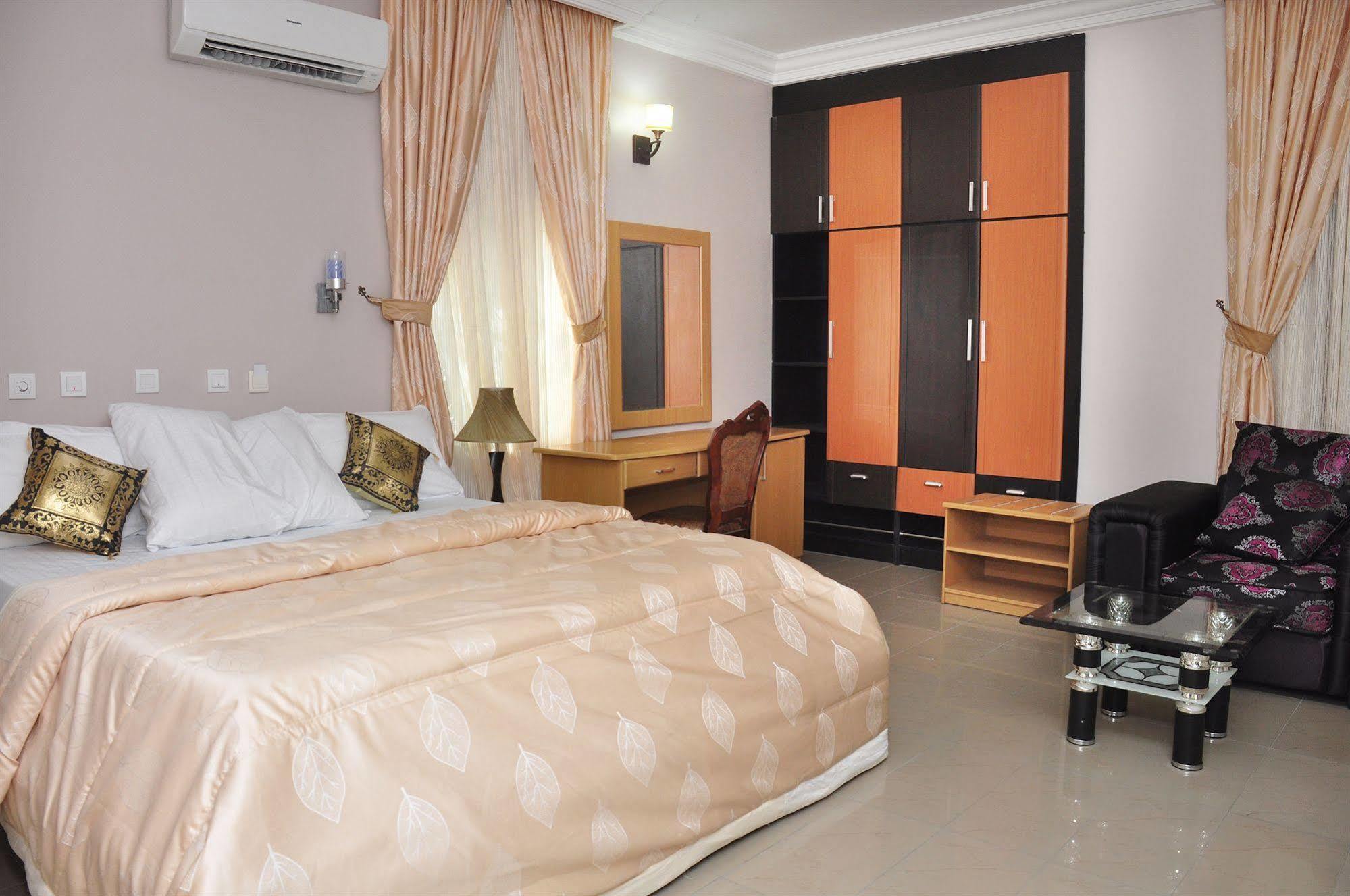 Hemas Hotel Abuja Exterior photo